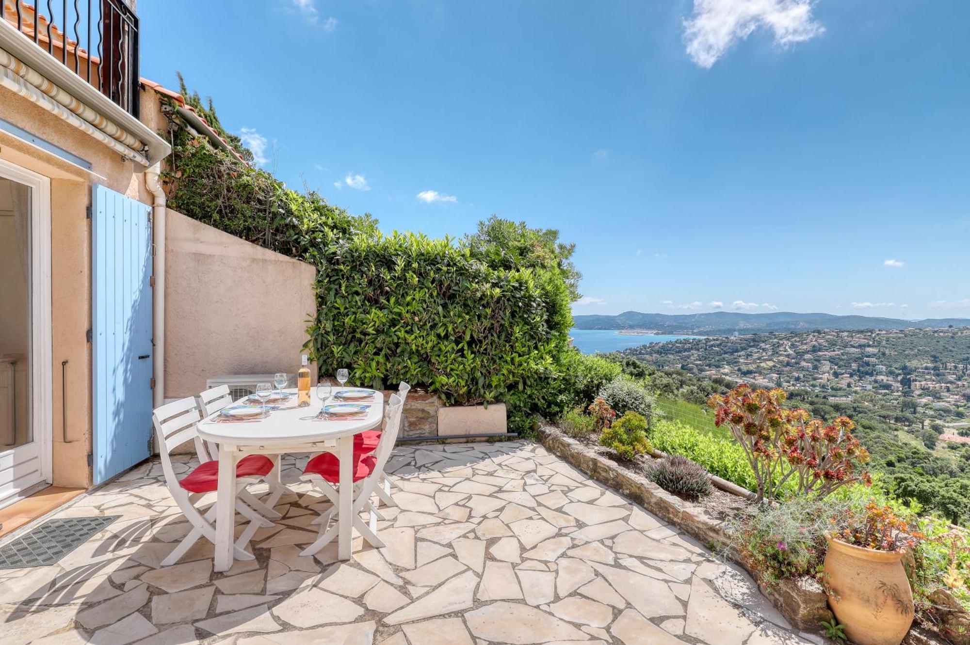 Vue exceptionnelle à Saint-Clair pour 5 personnes Le Lavandou Exterior foto