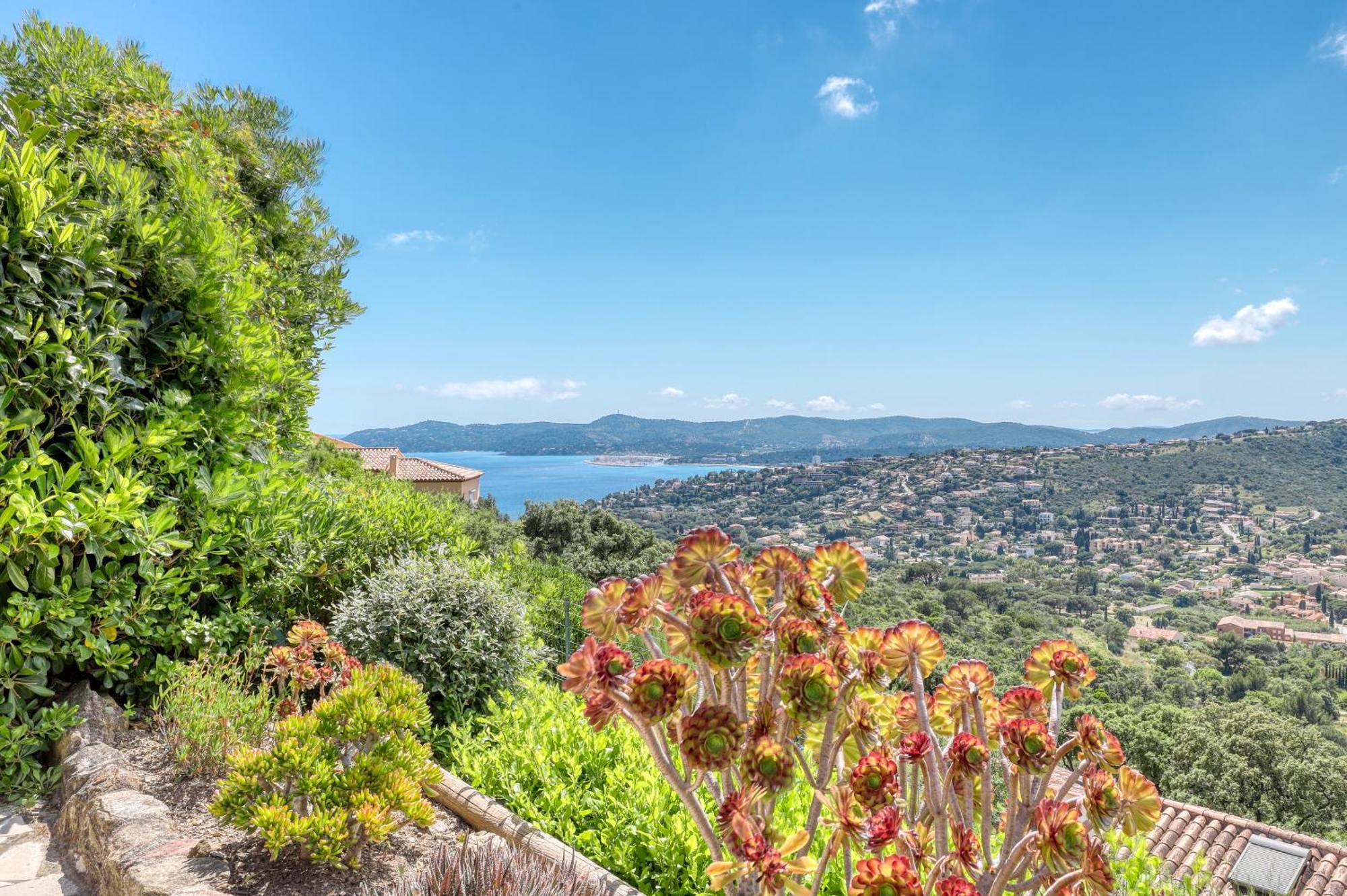 Vue exceptionnelle à Saint-Clair pour 5 personnes Le Lavandou Exterior foto