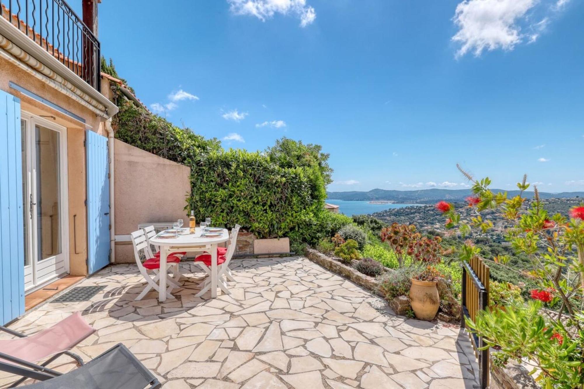 Vue exceptionnelle à Saint-Clair pour 5 personnes Le Lavandou Exterior foto