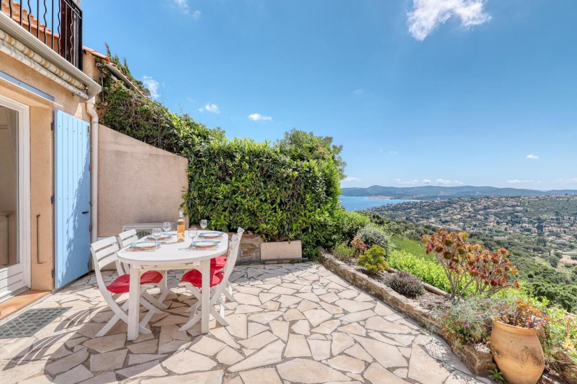 Vue exceptionnelle à Saint-Clair pour 5 personnes Le Lavandou Exterior foto