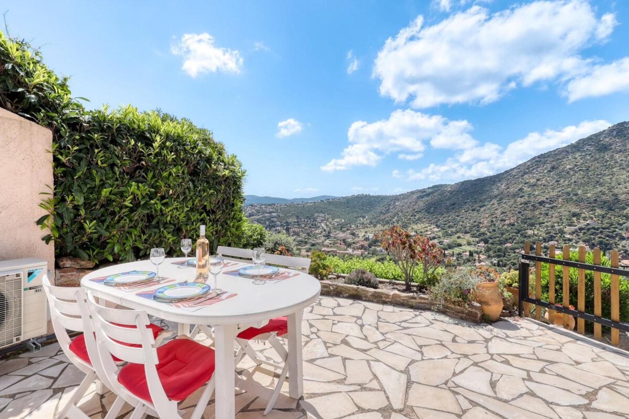 Vue exceptionnelle à Saint-Clair pour 5 personnes Le Lavandou Exterior foto